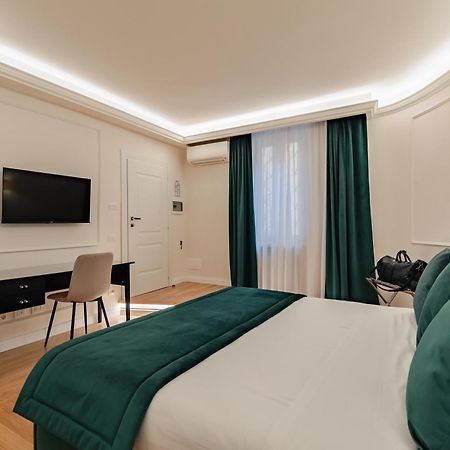 Отель Relais Del Portico Рим Экстерьер фото
